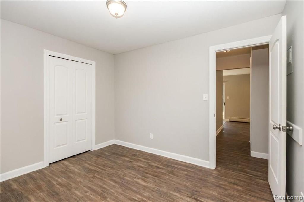 2165 Decker Road, Unit 29 Walled Lake, MI 48390 - Photo 10 of 16