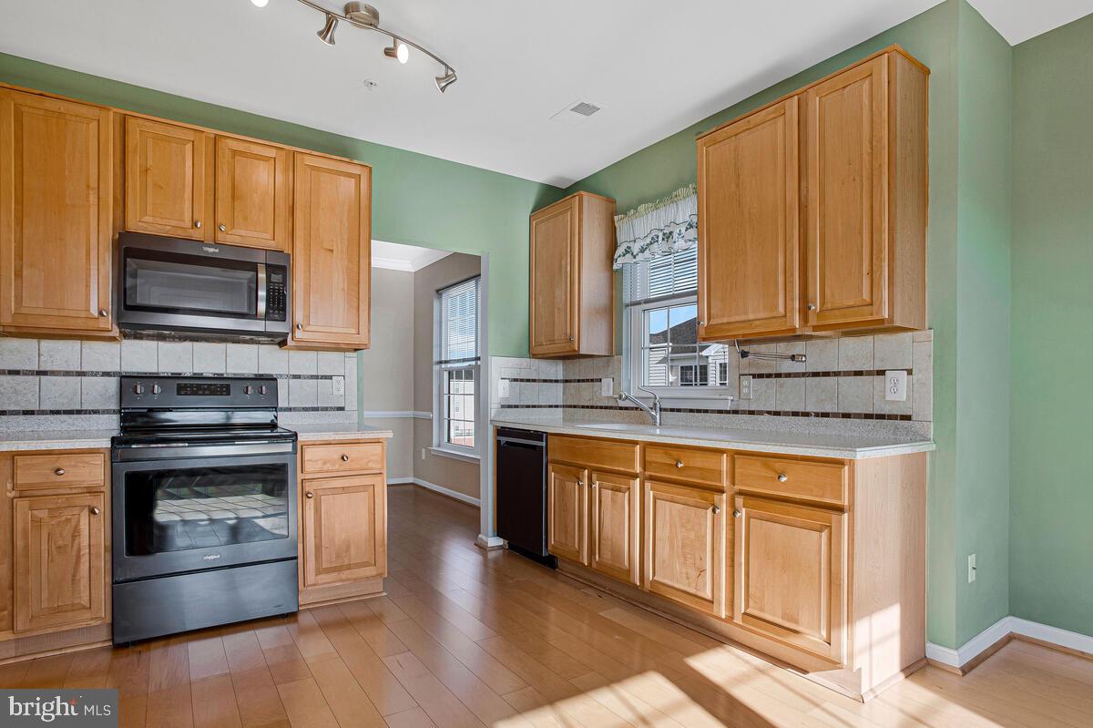 7325 Brookview Road, Unit 403 Elkridge, MD 21075 - Photo 15 of 65 Kitchen