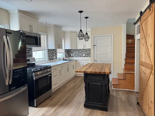 $4,300 | 19 Bellingham Avenue, Unit 19, Everett, MA 02149