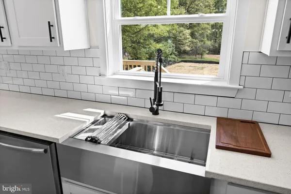 $464,900 | 28264 Mine Run Road, Rhoadesville, VA 22542