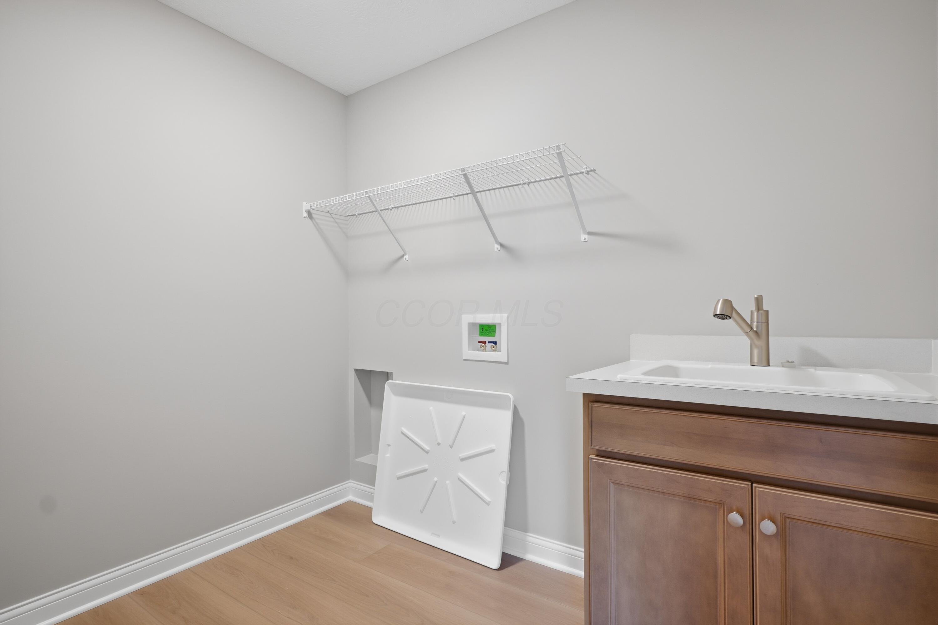 9694 Riley Road Plain City, OH 43064 - Photo 41 of 56 Laundry Room