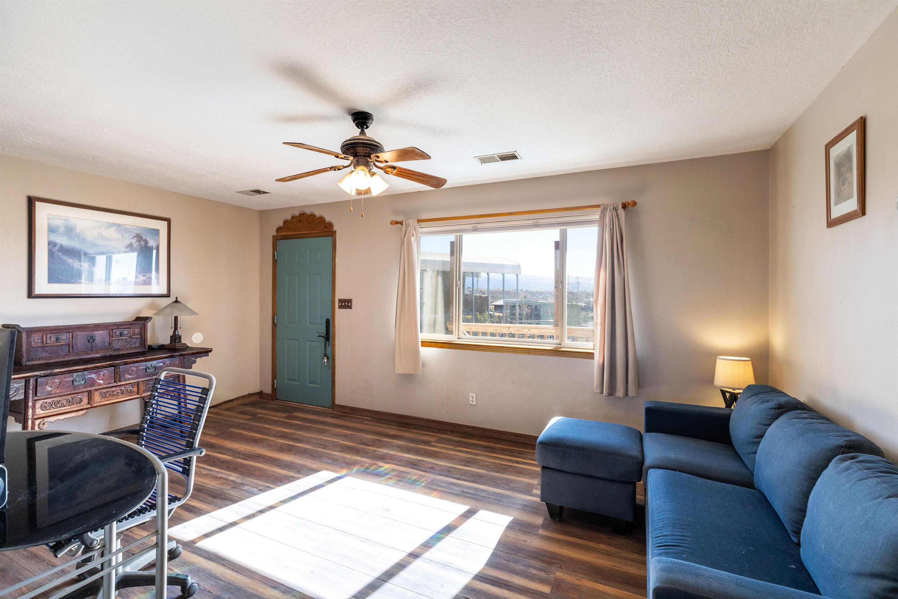 224 Lower Las Colonias Road El Prado, NM 87529 - Photo 4 of 32 Gallery Image 4