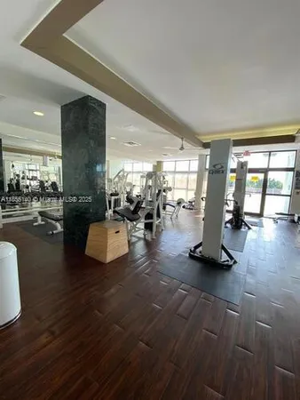 $2,800 | 6770 Indian Creek Drive, Unit 5S, Miami Beach, FL 33141