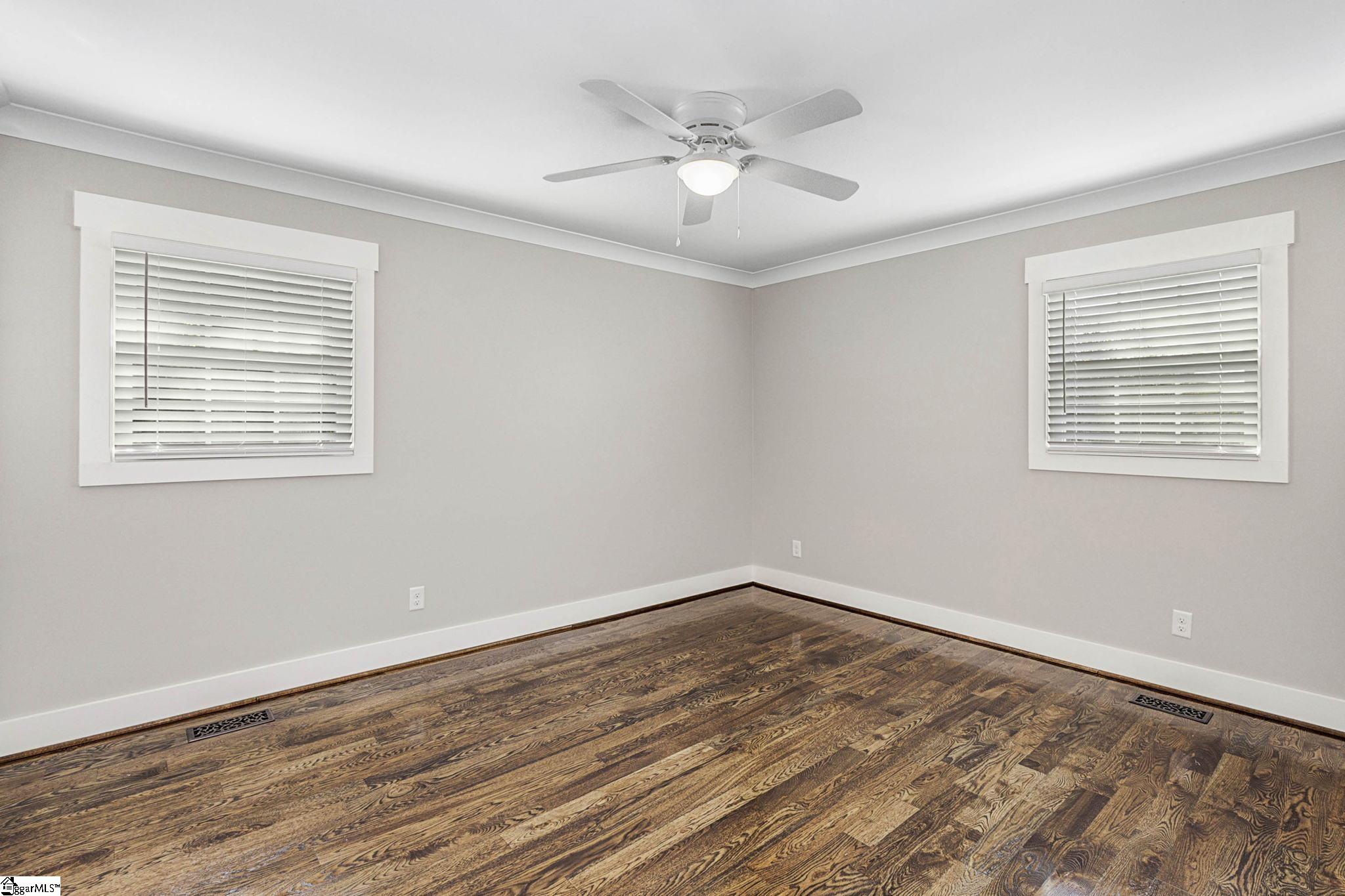 201 Rollingreen Road Greenville, SC 29615 - Photo 18 of 36 Gallery Image 18
