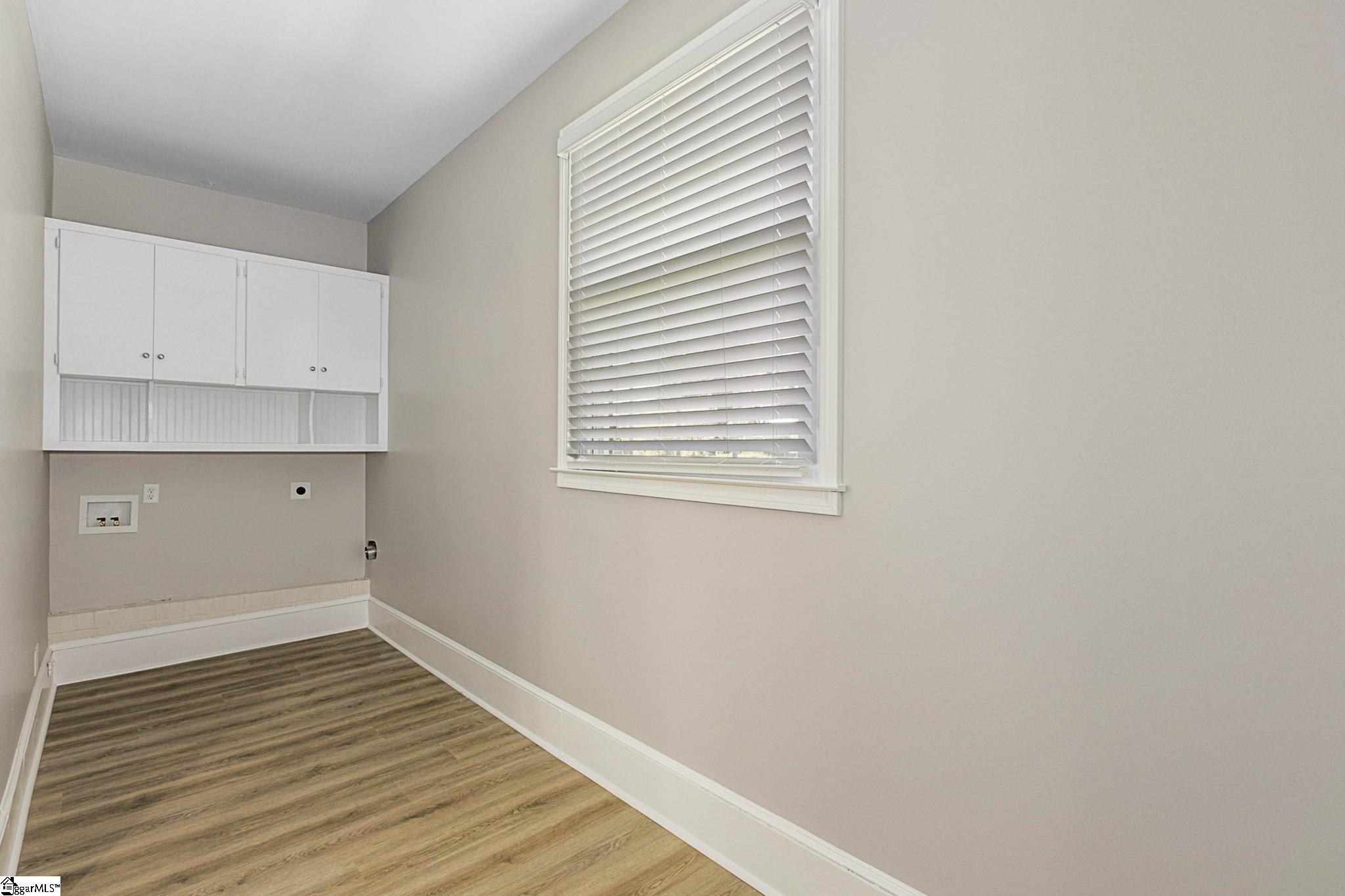 201 Rollingreen Road Greenville, SC 29615 - Photo 31 of 36 Gallery Image 31