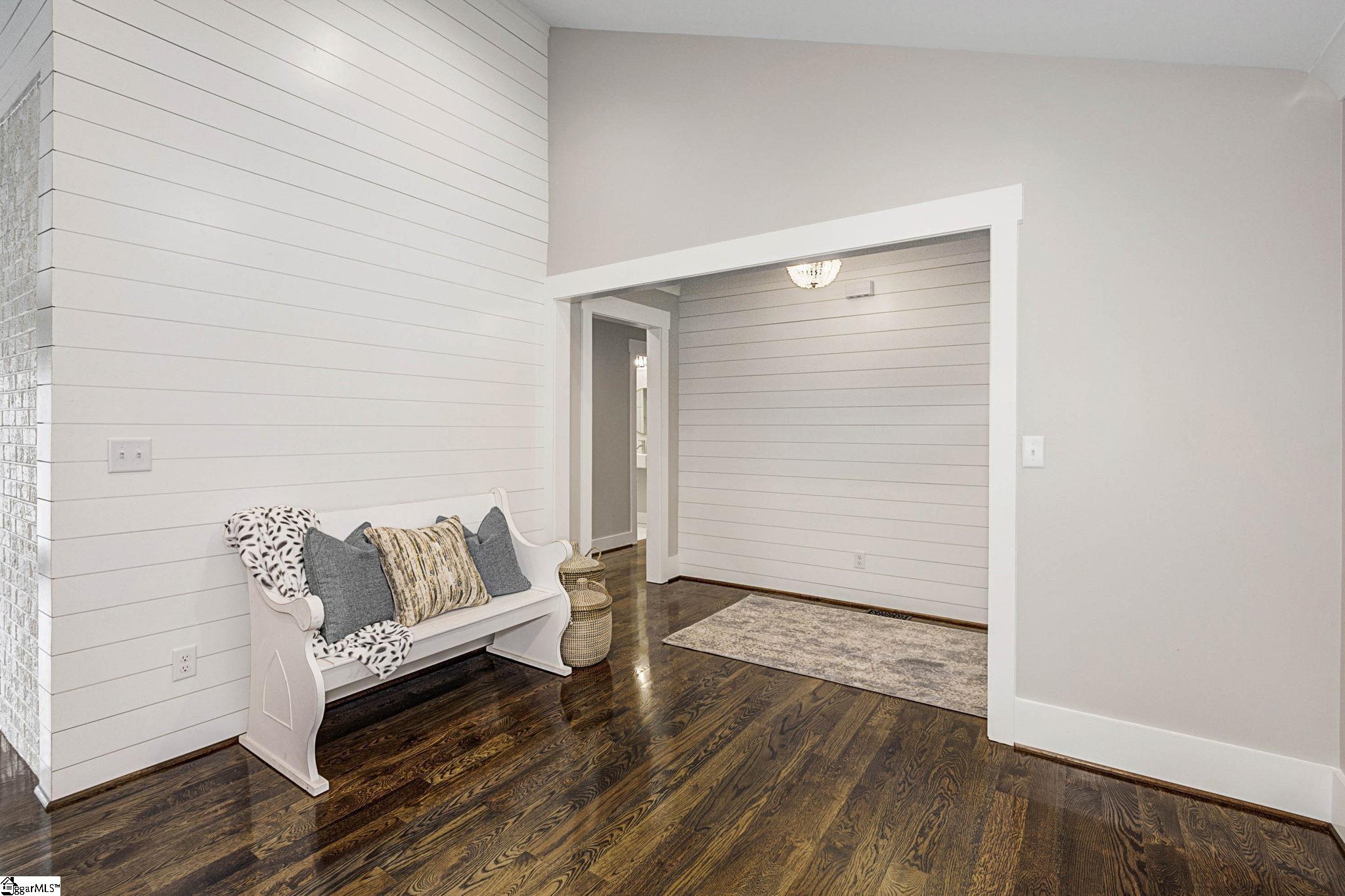 201 Rollingreen Road Greenville, SC 29615 - Photo 6 of 36 Gallery Image 6