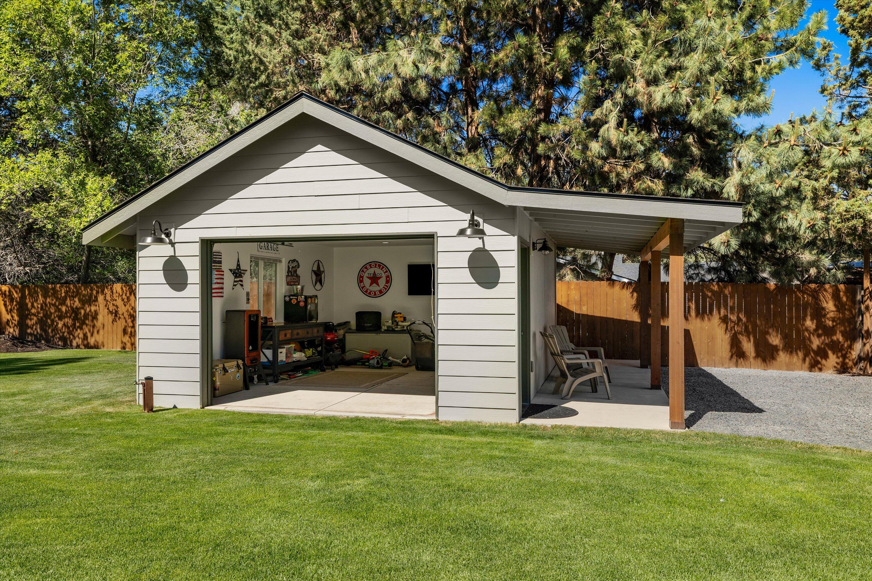 351 Southeast Soft Tail Loop Bend, OR 97702 - Photo 48 of 64 48-20250609 JILL ROSELL_-12