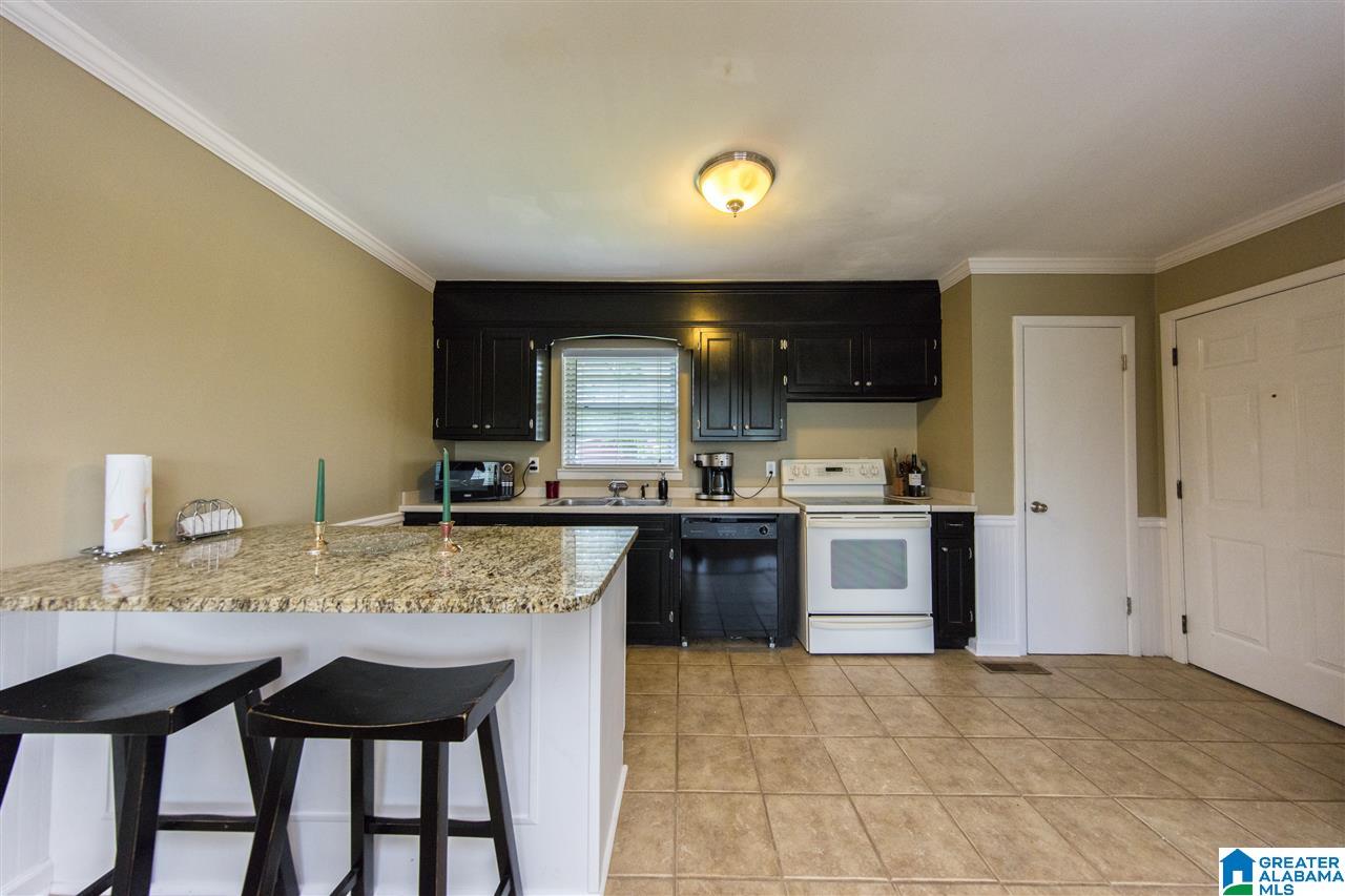 120 8th Place Pleasant Grove, AL 35127 - Photo 6 of 27