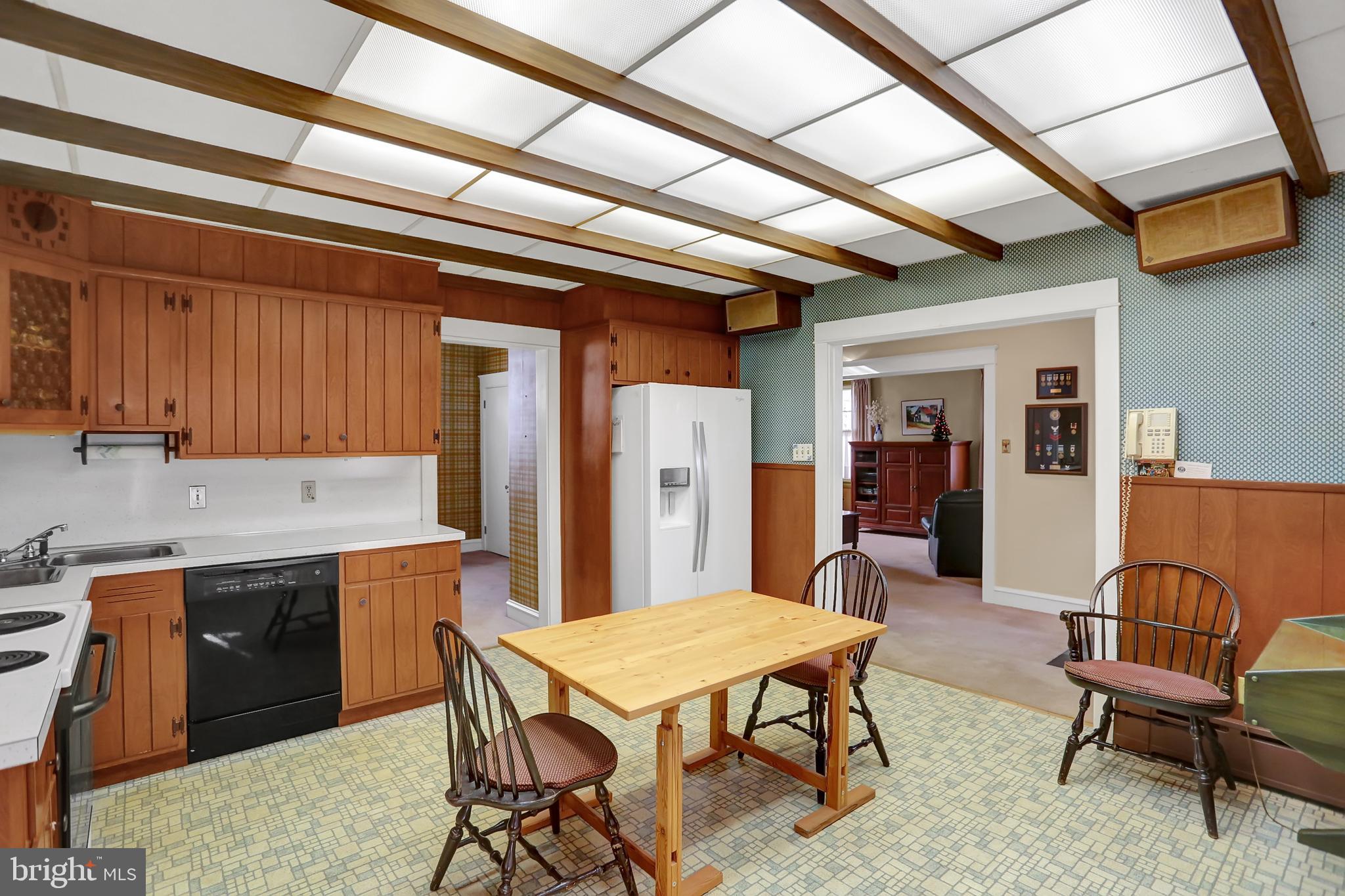 54 Upland Road Reading, PA 19609 - Photo 8 of 32 Gallery Image 8