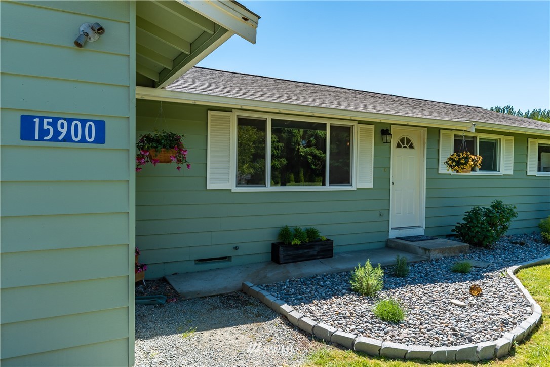 15900 McLean Road Mount Vernon, WA 98273 - Photo 2 of 31