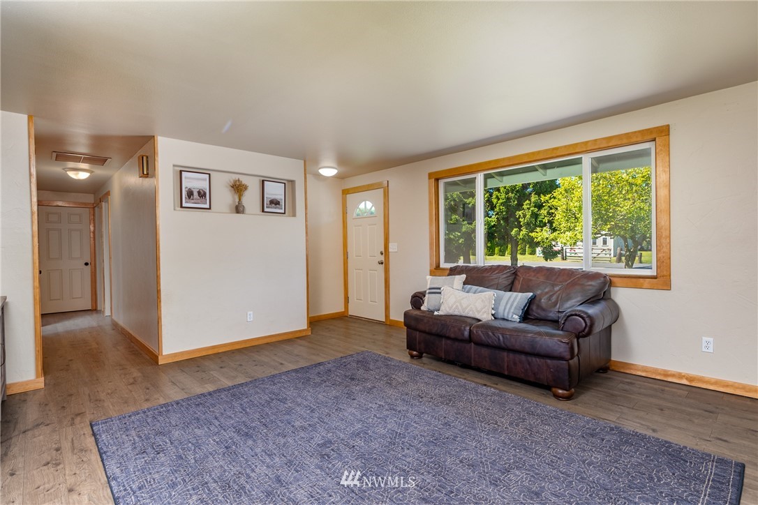 15900 McLean Road Mount Vernon, WA 98273 - Photo 5 of 31