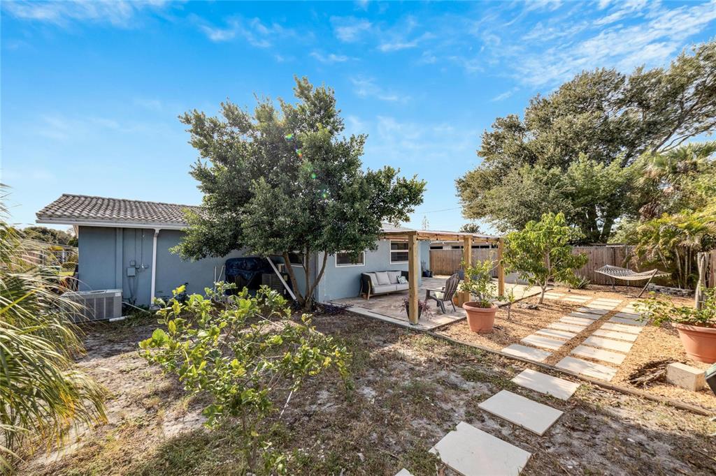2138 Timber Lane Clearwater, FL 33763 - Photo 35 of 53