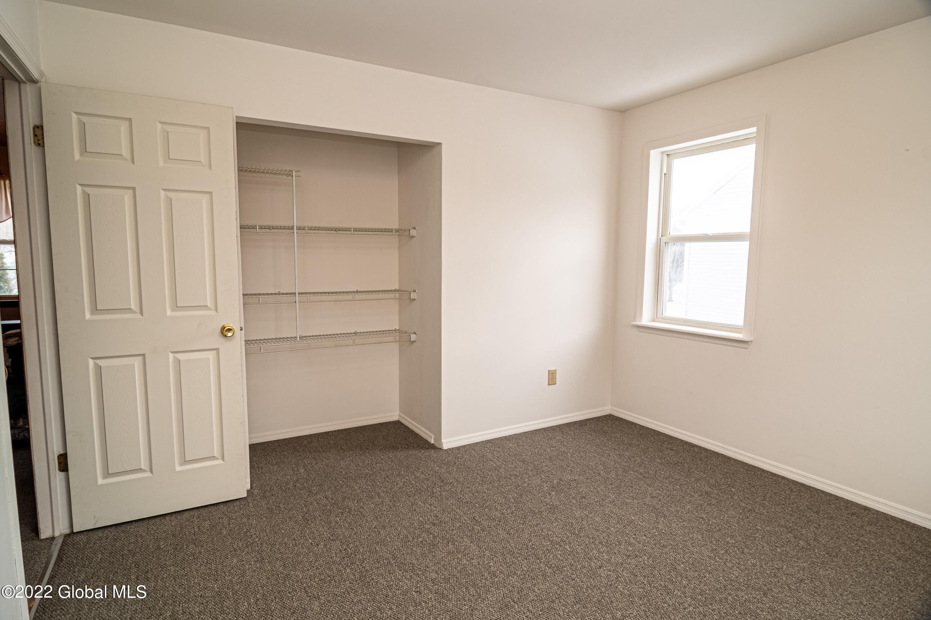 44 Wynantskill Way Troy, NY 12180 - Photo 21 of 35 44 Wynantskill Way-23