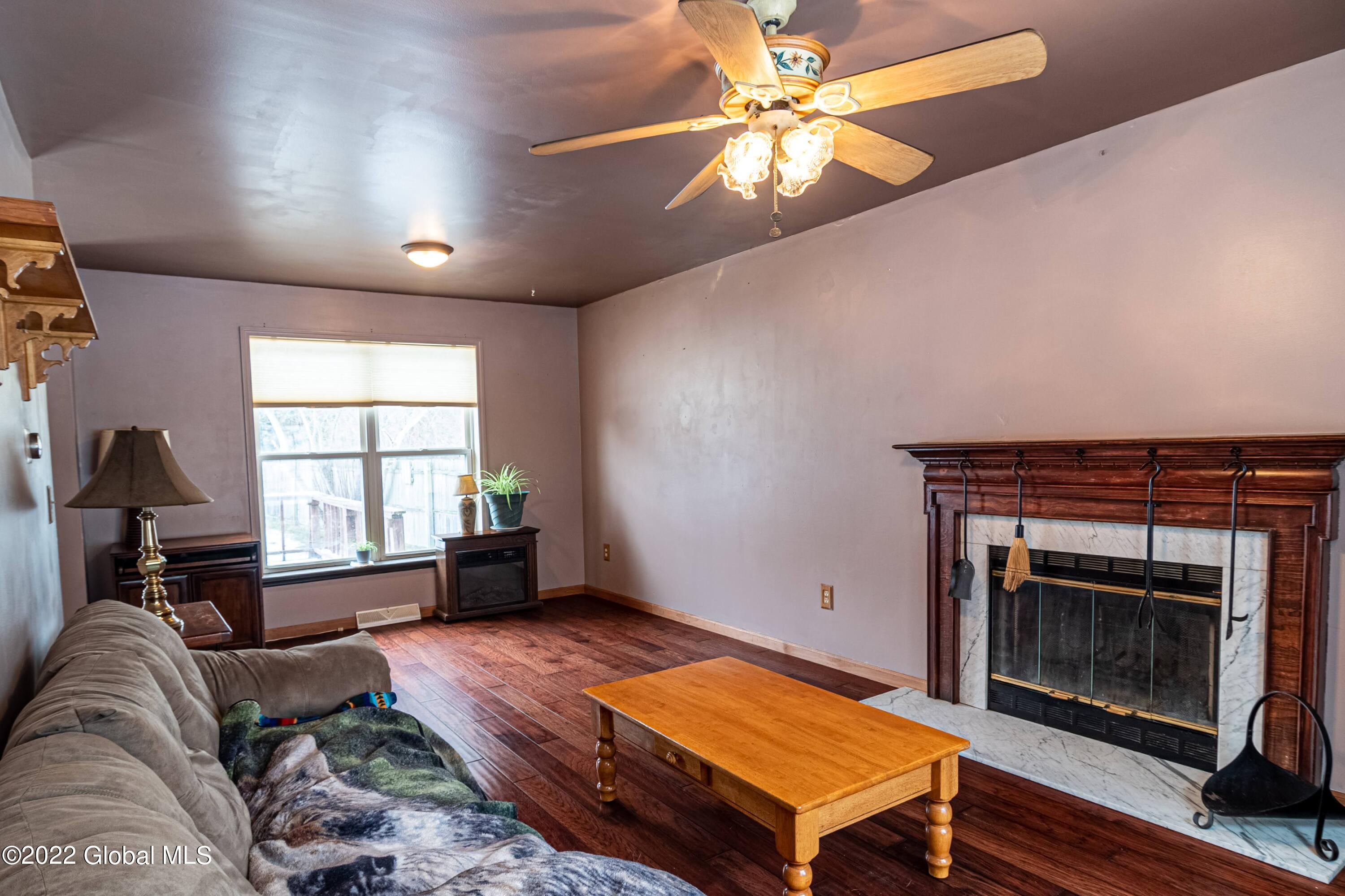 44 Wynantskill Way Troy, NY 12180 - Photo 7 of 35 44 Wynantskill Way-9