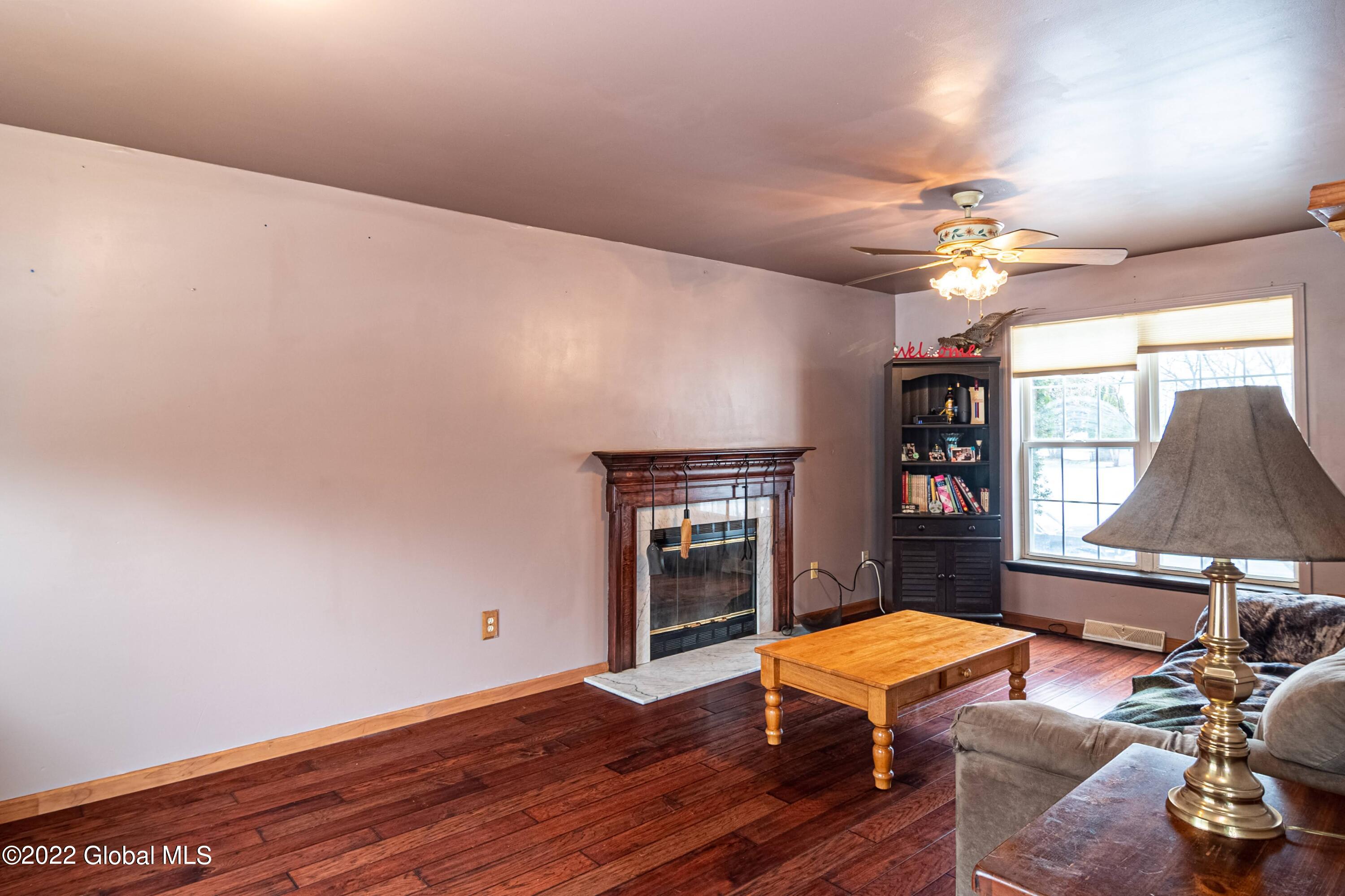 44 Wynantskill Way Troy, NY 12180 - Photo 9 of 35 44 Wynantskill Way-11