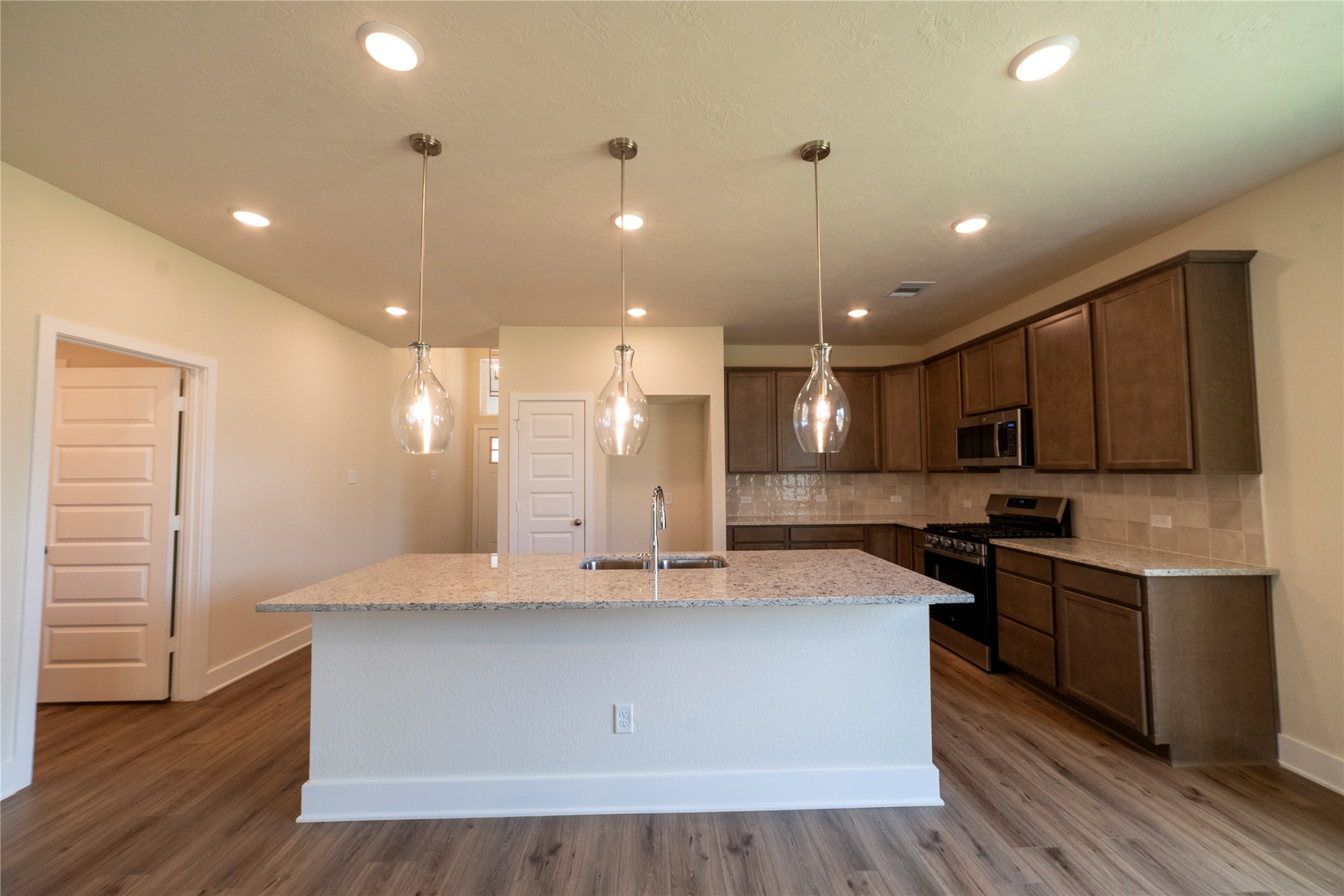 2067 Winepress Road Brenham, TX 77833 - Photo 11 of 31