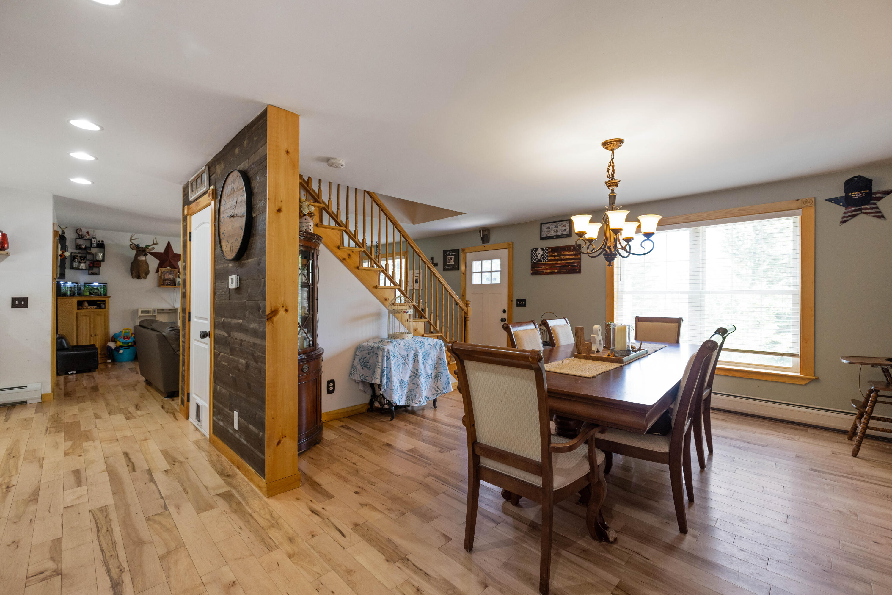 44 Diffin Road Oxford, ME 04270 - Photo 10 of 25 Dining Room