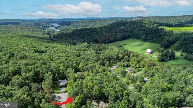 a view of outdoor space and city view