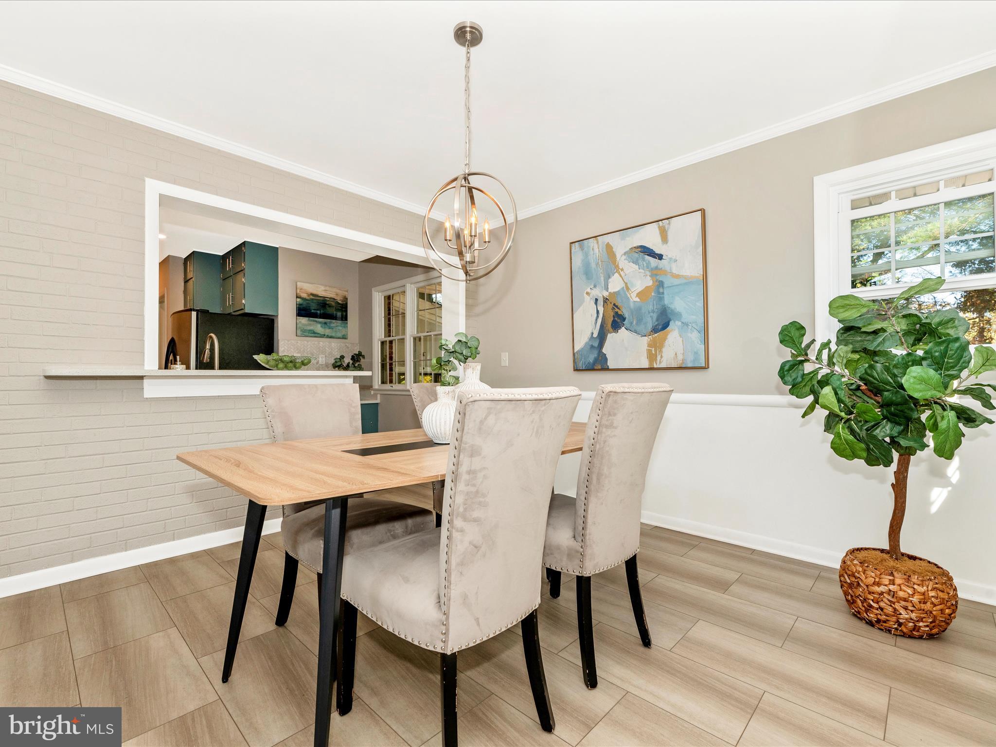 23509 Woodfield Road Gaithersburg, MD 20882 - Photo 10 of 55 Dining Room