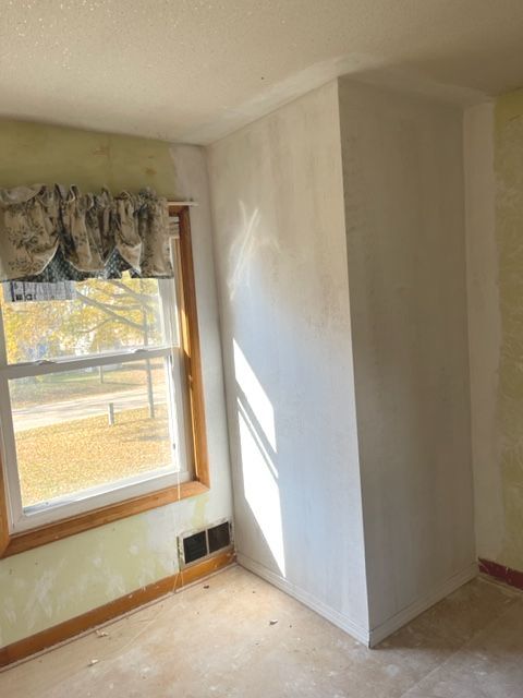 404 North Main Coleta, IL 61081 - Photo 16 of 32 a view of a room with a large window