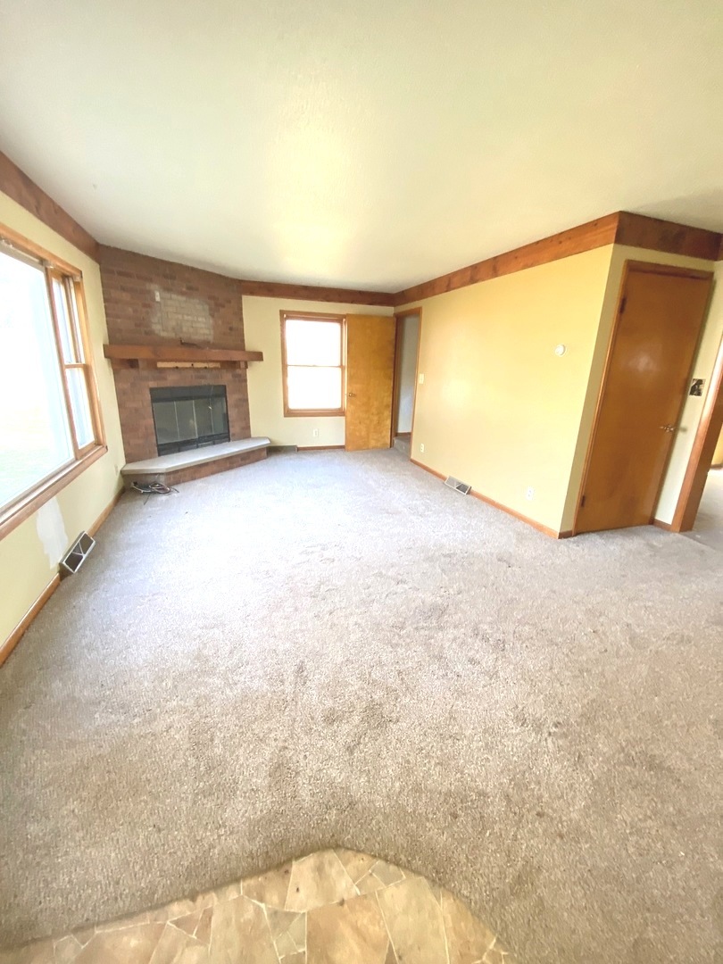 404 North Main Coleta, IL 61081 - Photo 5 of 32 a view of a room with a window
