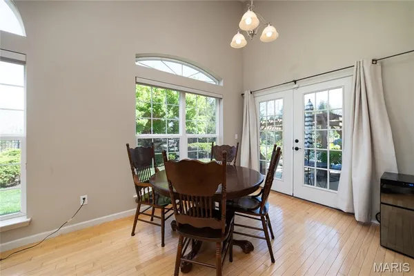 $469,500 | 193 Berry Manor Circle, St. Peters, MO 63376