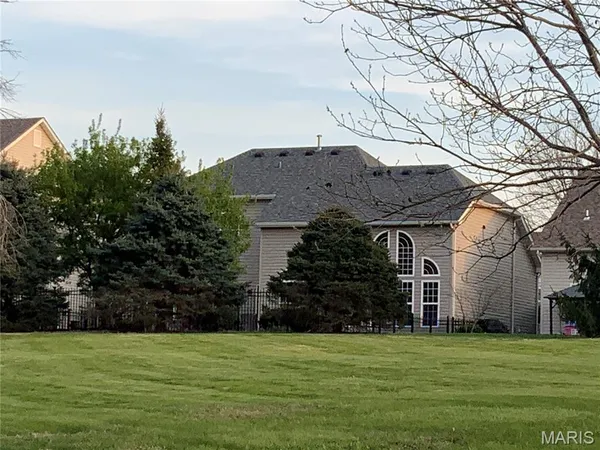 $469,500 | 193 Berry Manor Circle, St. Peters, MO 63376