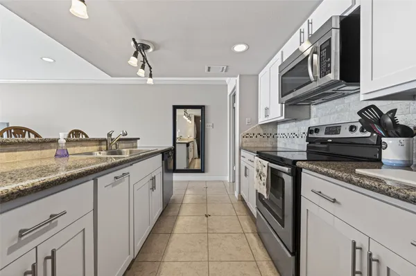 $191,500 | 15575 Marina Drive, Unit 217C, Montgomery, TX 77356