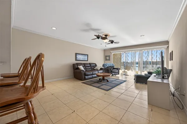 $191,500 | 15575 Marina Drive, Unit 217C, Montgomery, TX 77356