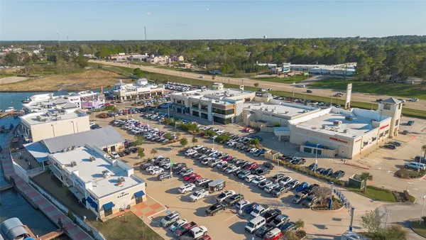 $191,500 | 15575 Marina Drive, Unit 217C, Montgomery, TX 77356