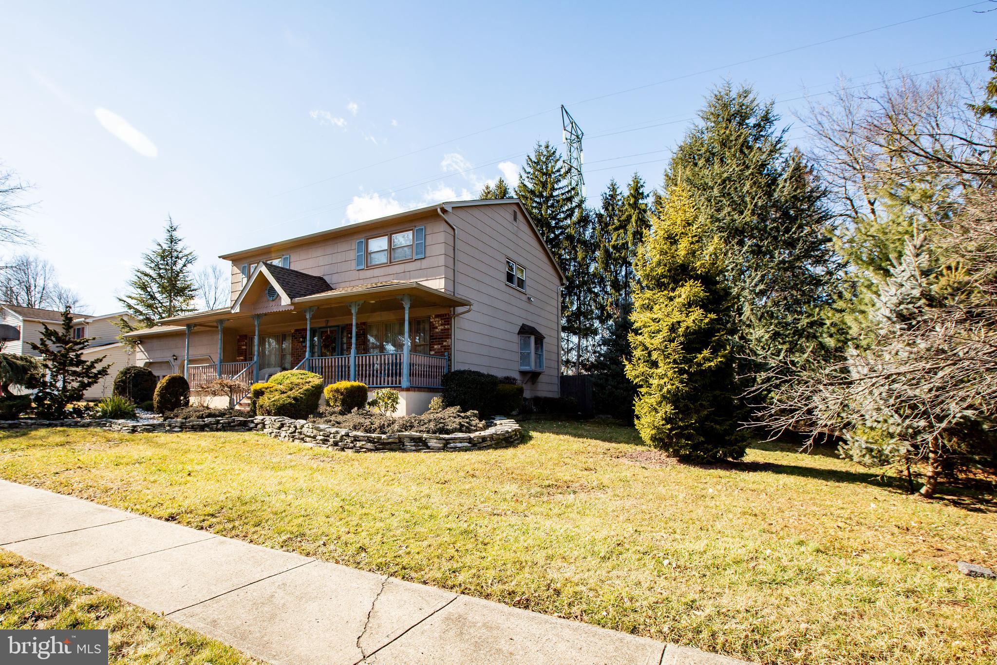7 Weyburne Road Hamilton, NJ 08690 - Photo 4 of 54 Gallery Image 4