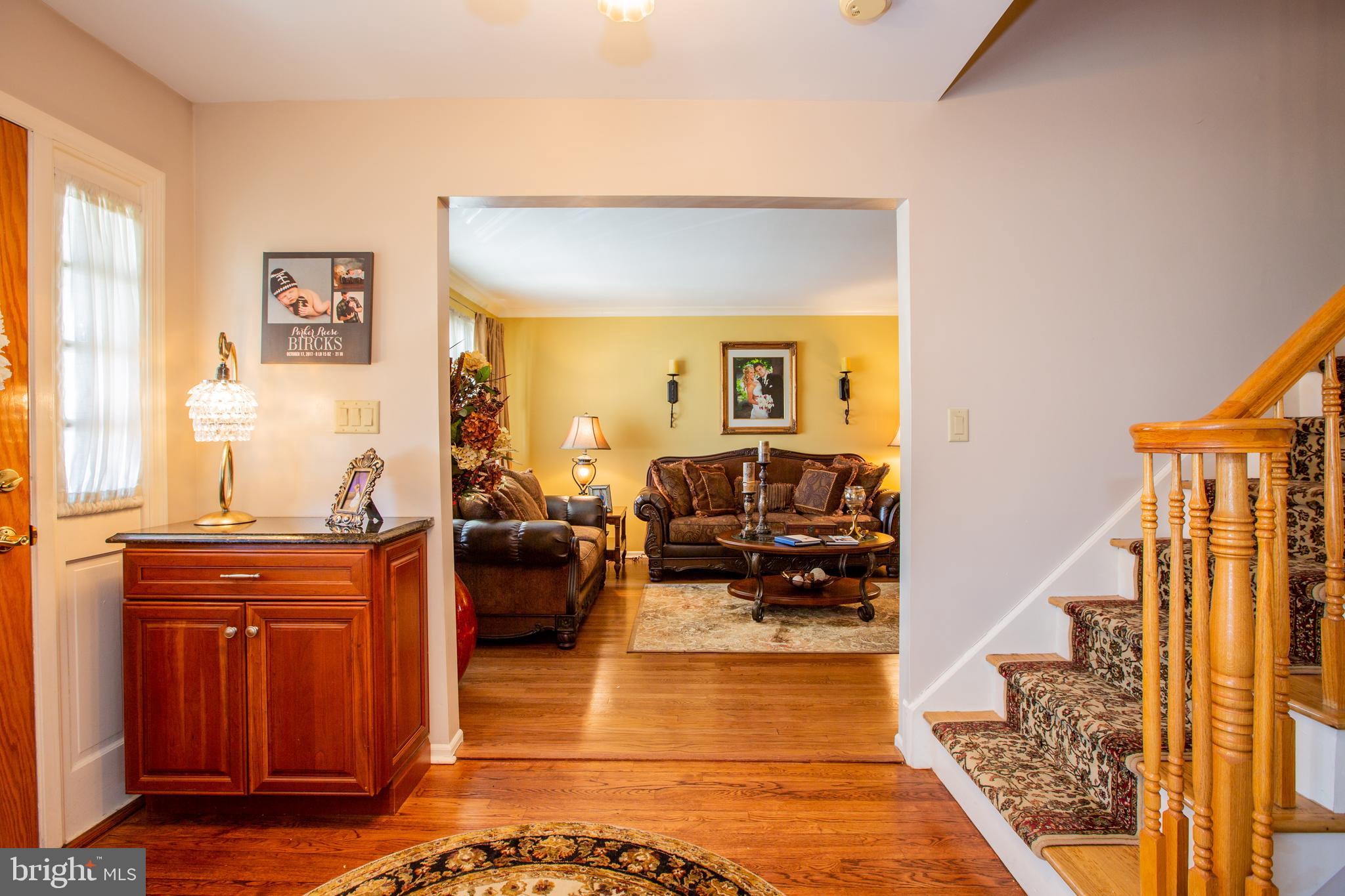 7 Weyburne Road Hamilton, NJ 08690 - Photo 9 of 54 Gallery Image 9