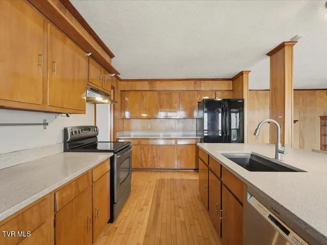 $650,000 | 7474 Evolene Circle, Talbott, TN 37877