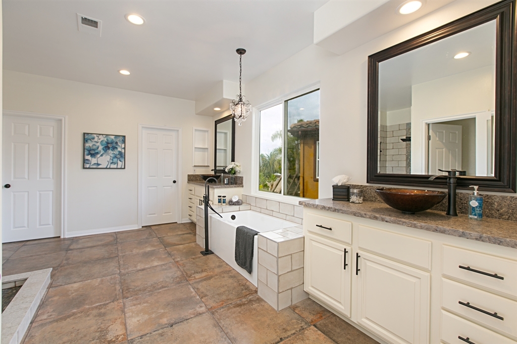 1269 Belleflower Road Carlsbad, CA 92011 - Photo 14 of 25 Gallery Image 14