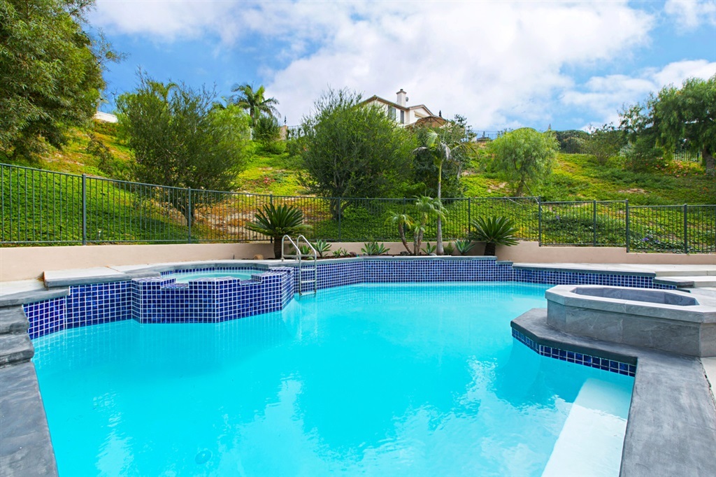 1269 Belleflower Road Carlsbad, CA 92011 - Photo 23 of 25 Gallery Image 23