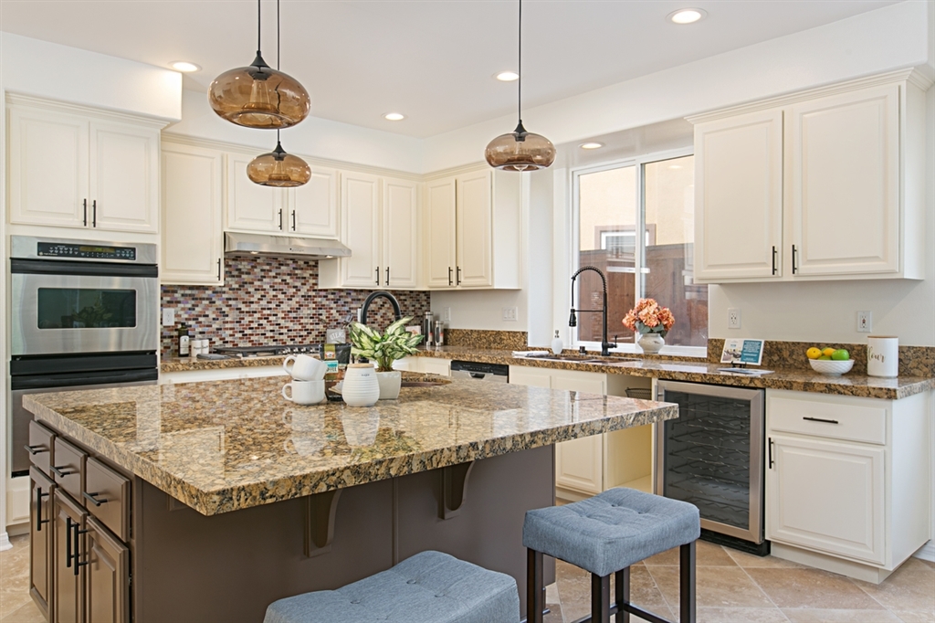 1269 Belleflower Road Carlsbad, CA 92011 - Photo 6 of 25 Gallery Image 6
