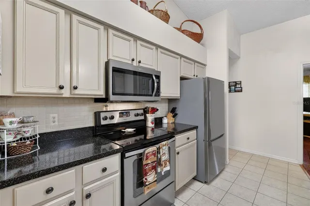 $267,900 | 24821 Pine Hill, Leesburg, FL 34748