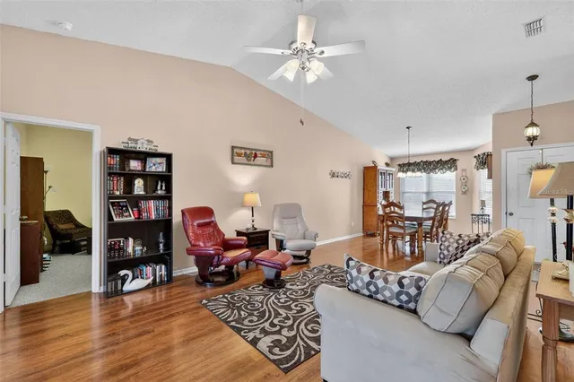 $267,900 | 24821 Pine Hill, Leesburg, FL 34748