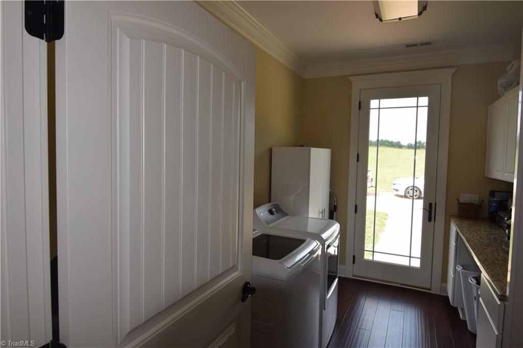 985 Old Westfield Road Pilot Mountain, NC 27041 - Photo 18 of 20 Gallery Image 18