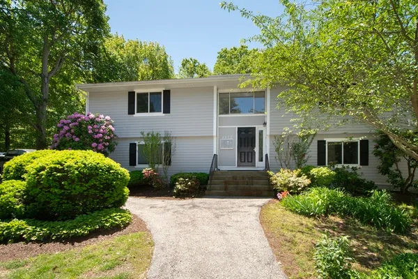 $369,900 | 10 Beal's Cove Road, Unit C, Hingham, MA 02043