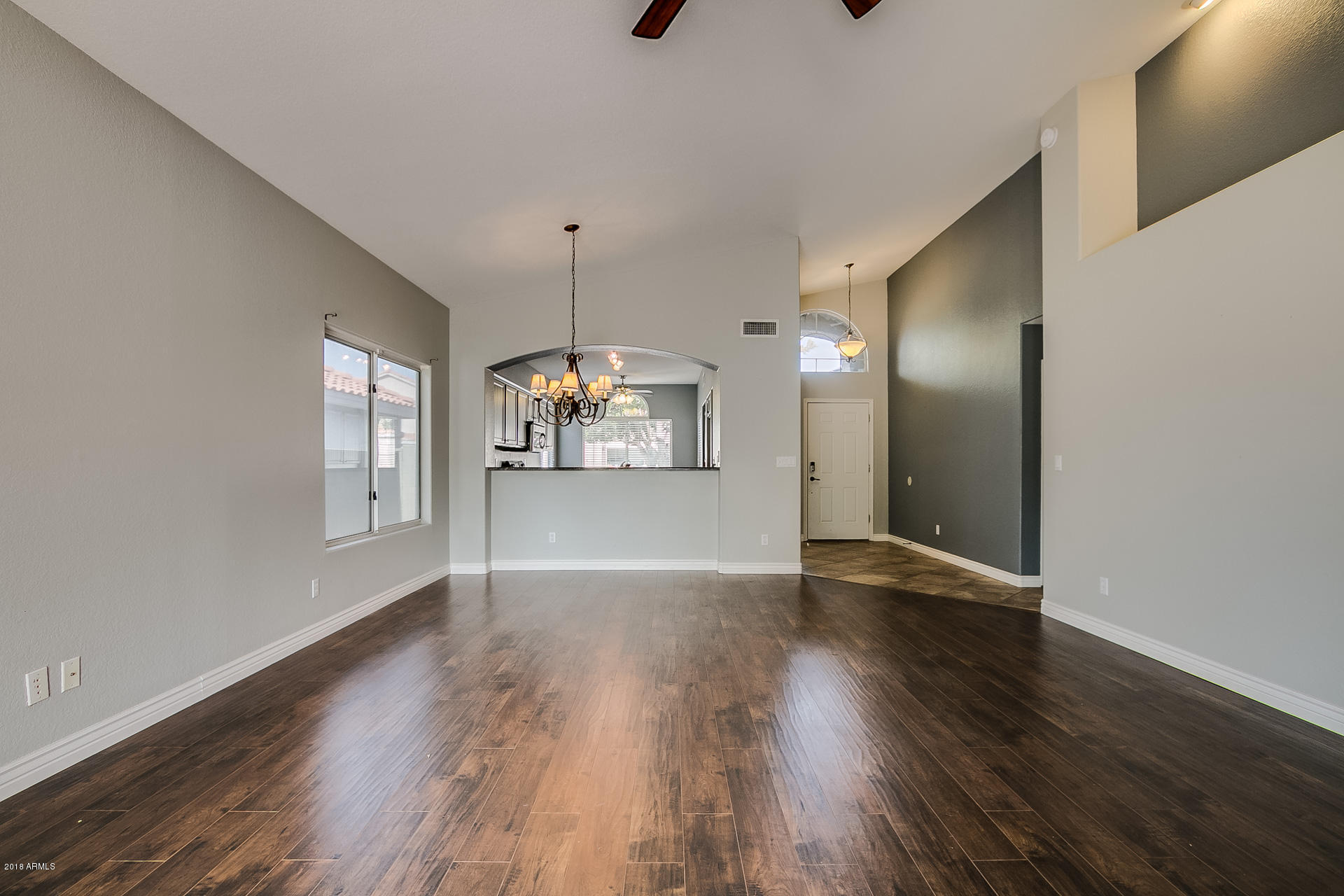 1327 East St John Road Phoenix, AZ 85022 - Photo 3 of 23 Saint John-8