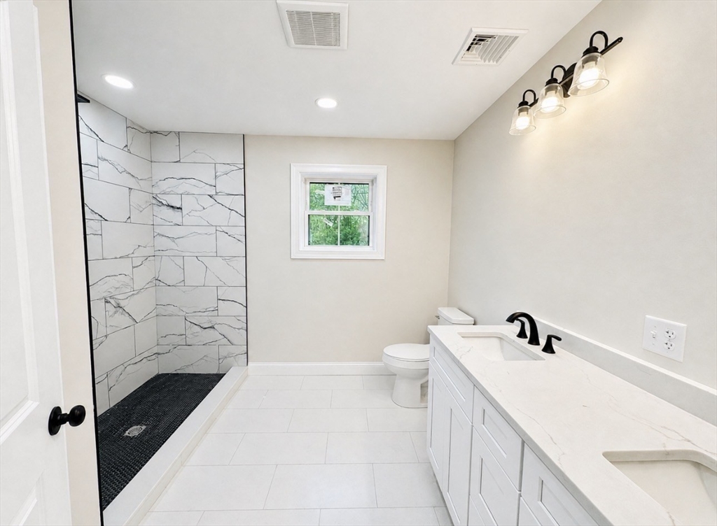247 Braley Hill Road Rochester, MA 02770 - Photo 13 of 13