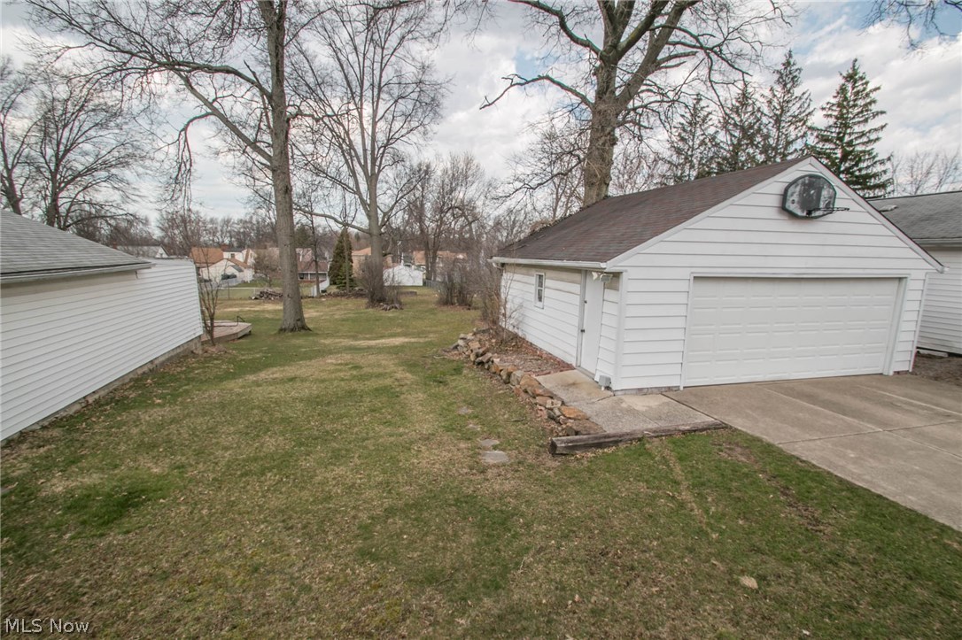 1614 Lorimer Road Cleveland, OH 44134 - Photo 21 of 22