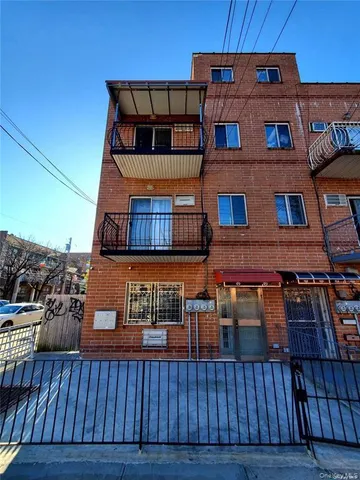 a view of a roof deck