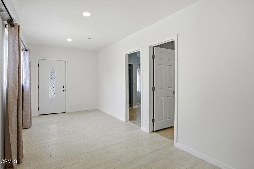 1606 Glenwood Road, Unit A Glendale, CA 91201 - Photo 8 of 28 a view of an empty room