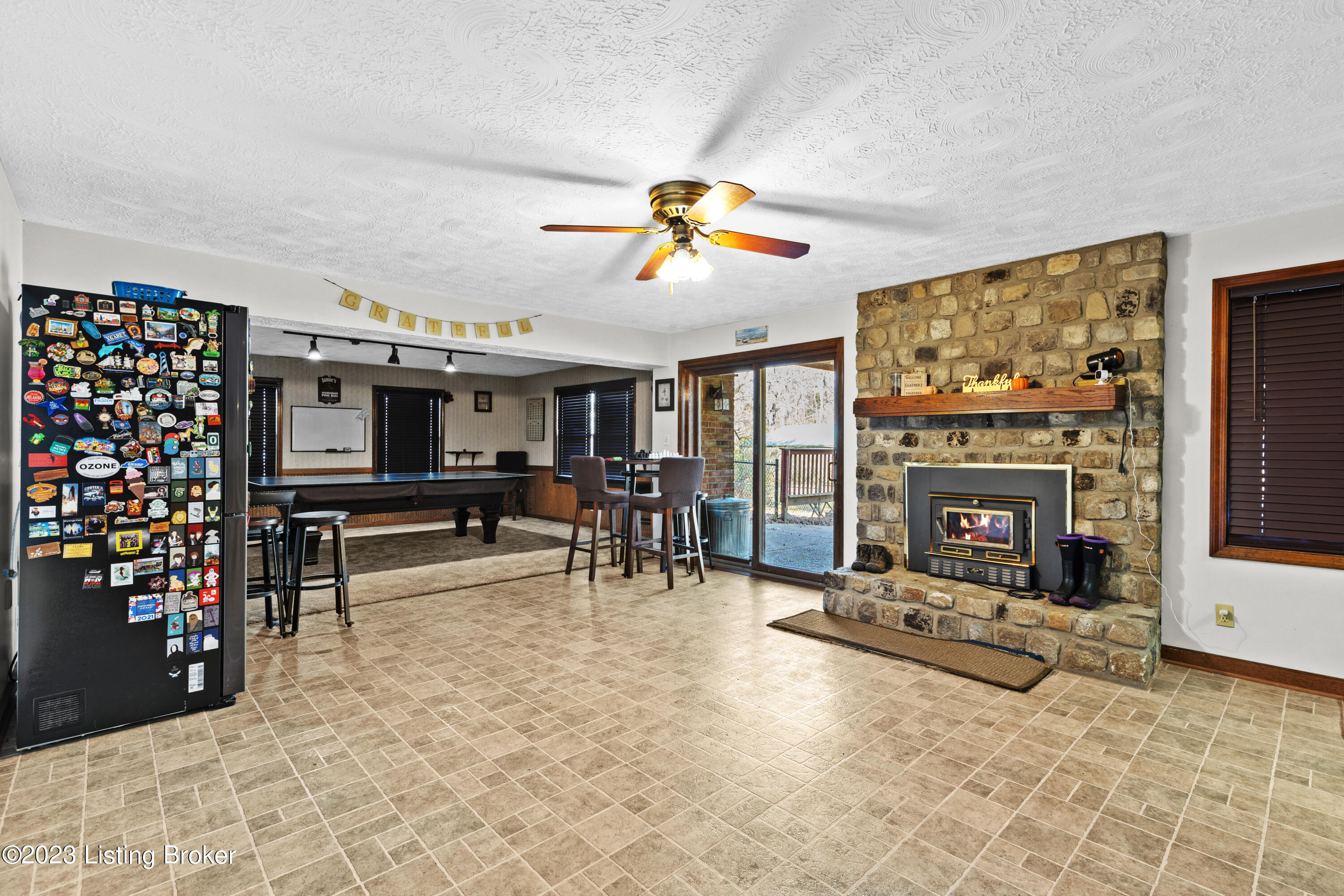 674 West Laurel River Road Shepherdsville, KY 40165 - Photo 23 of 45 674 W Laurel River Rd-24