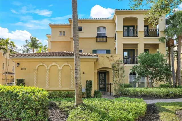 $1,100,000 | 2855 Tiburon Boulevard East, Unit 101, Naples, FL 34109