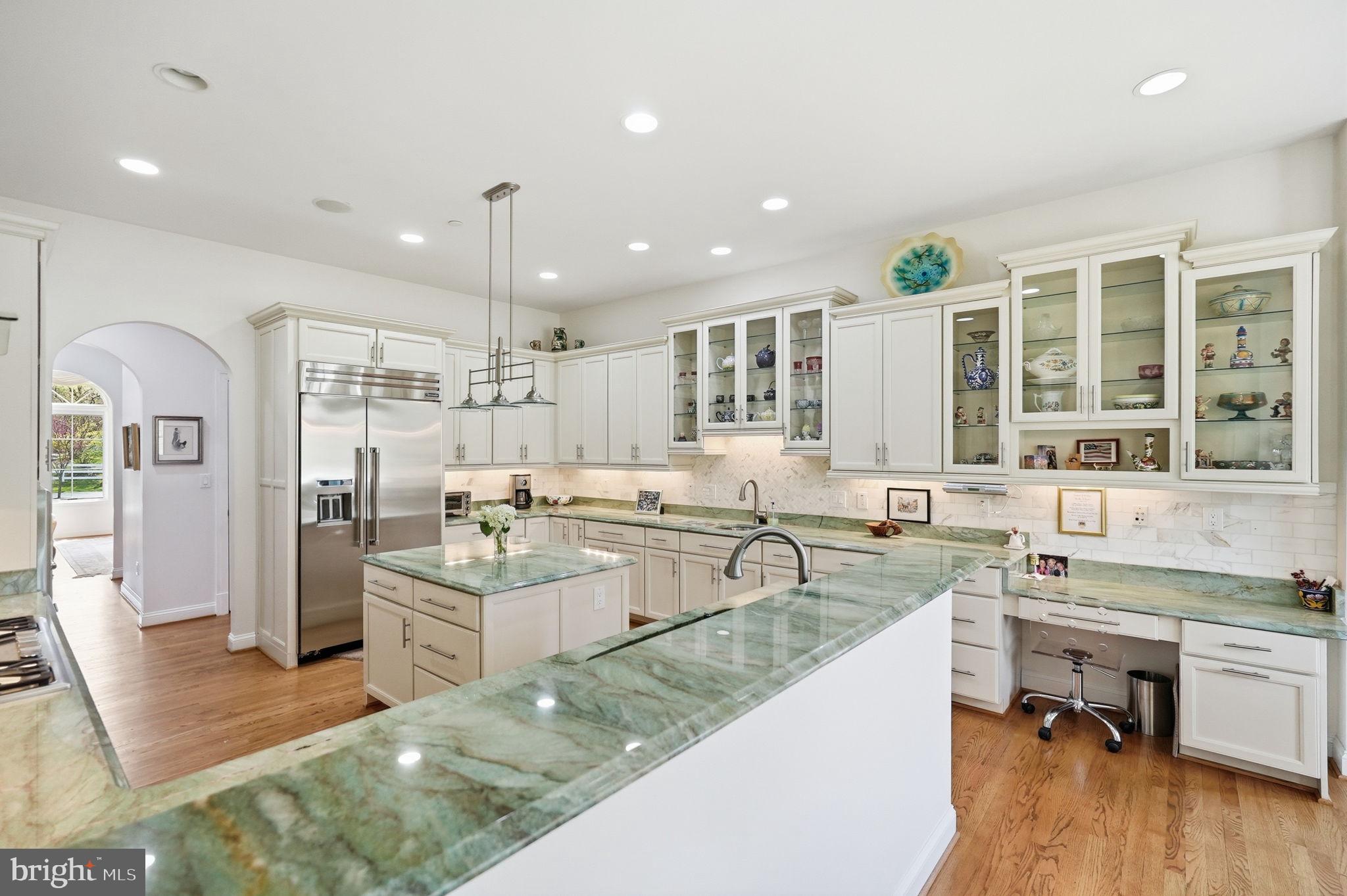 10708 Lockland Road Rockville, MD 20854 - Photo 15 of 64 Kitchen