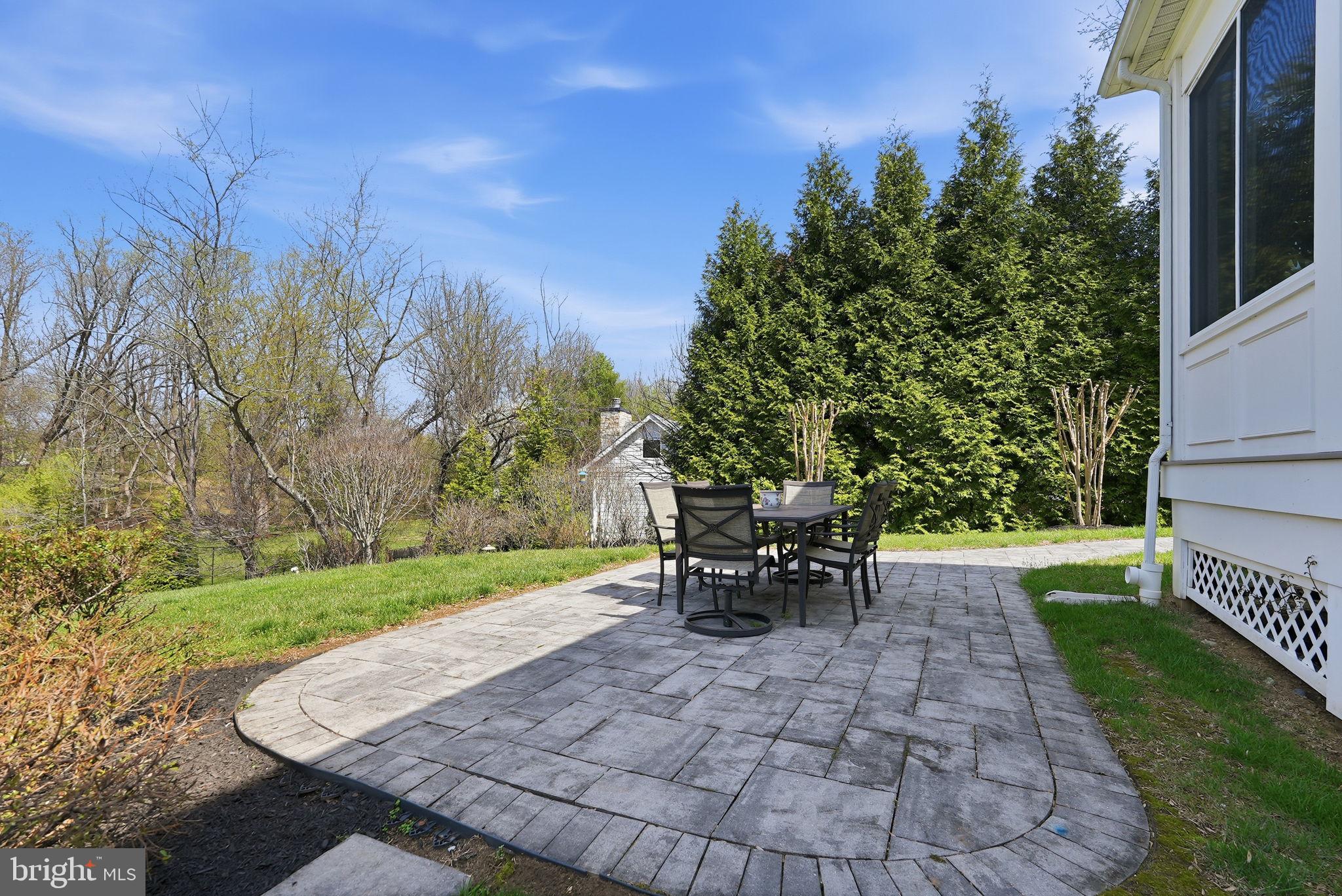 10708 Lockland Road Potomac, MD 20854 - Photo 57 of 69 Outdoor Dining