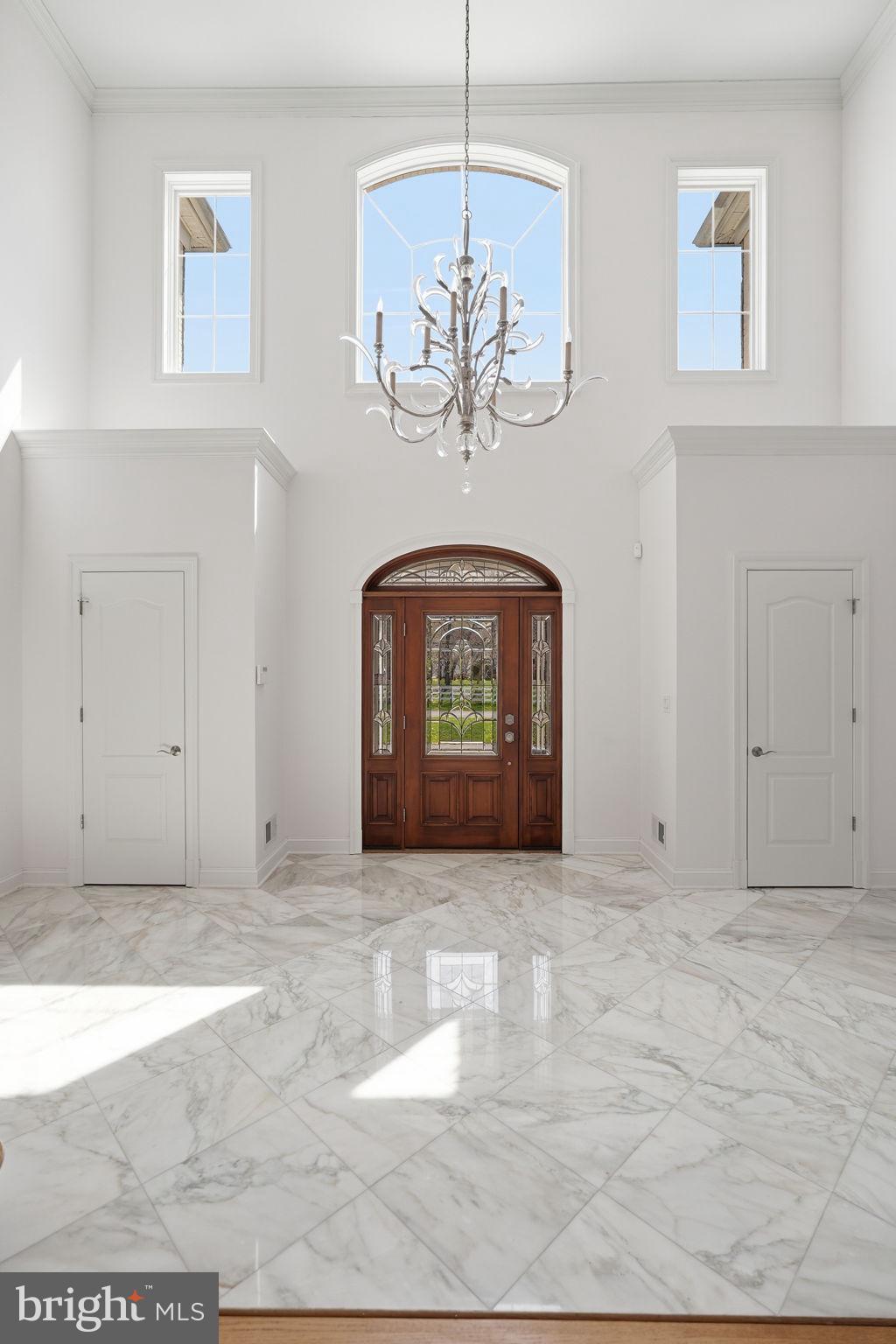 10708 Lockland Road Rockville, MD 20854 - Photo 7 of 64 Foyer